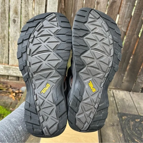 Teva Men’s Omnium 2 Hybrid Hiking Water Shoes in Black & Gray Sz 8